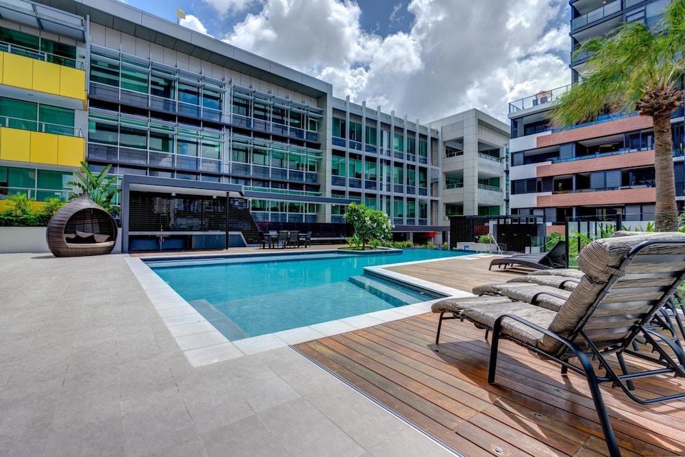 Arena Apartamentos Brisbane Exterior foto