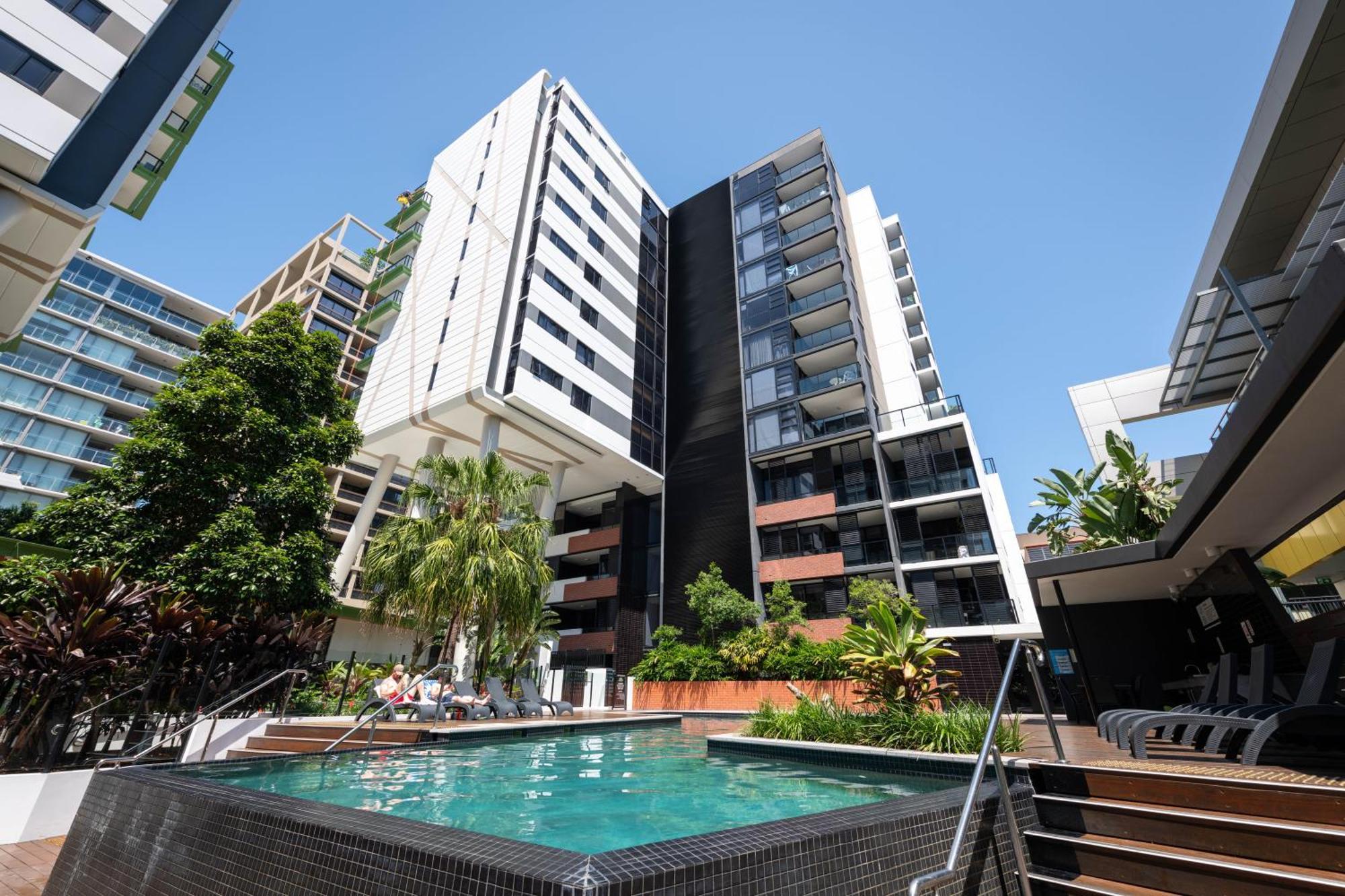 Arena Apartamentos Brisbane Exterior foto
