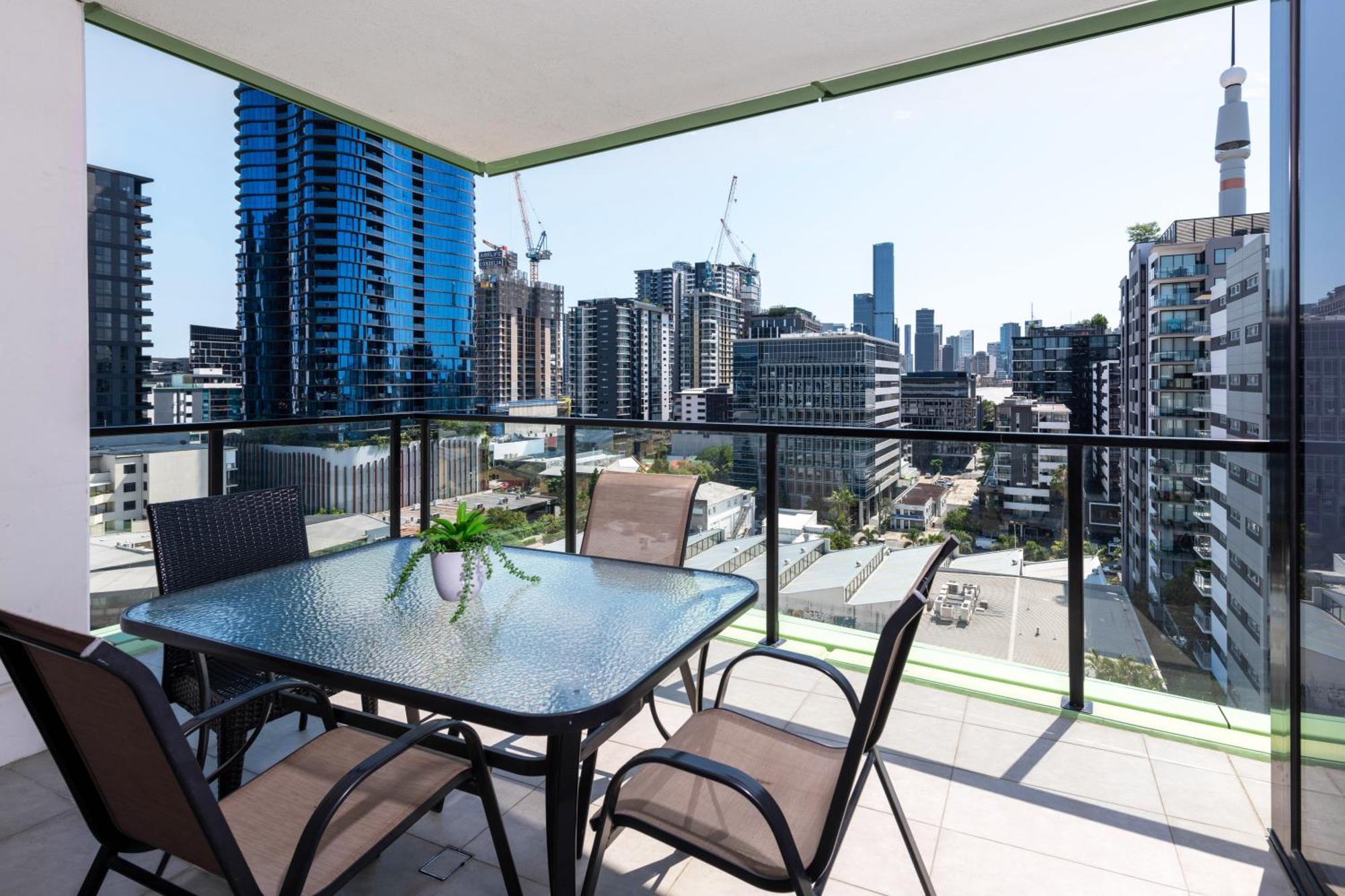 Arena Apartamentos Brisbane Exterior foto